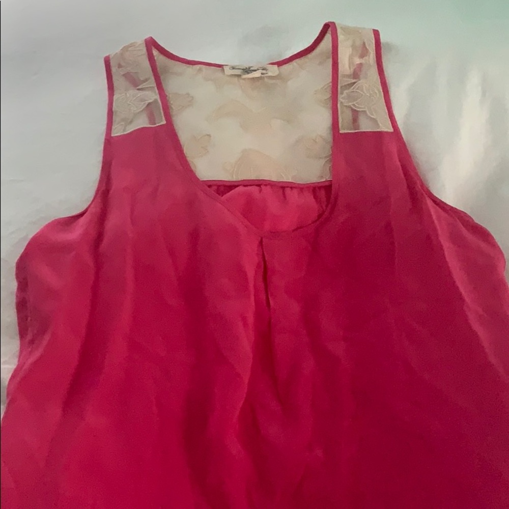 Hot pink lace tank top slightly worn